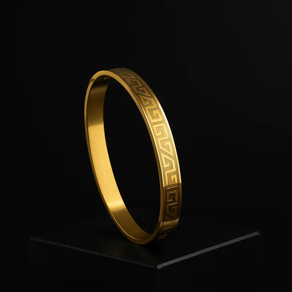 Aurum Edge Geometric Gold Bracelet